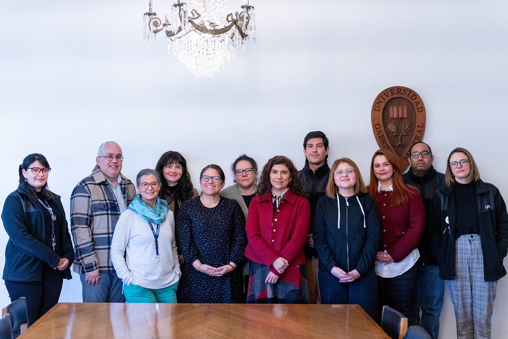 Reunión conjunta entre SAI y Desarrollo Profesional destaca avances y presenta nuevas herramientas para estudiantes y egresados