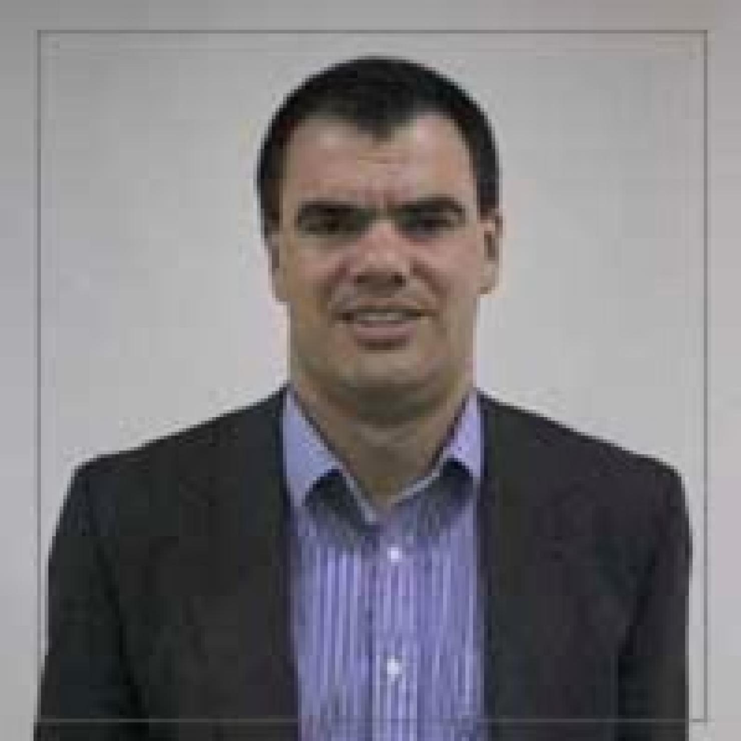 León José Irarrázaval Pérez