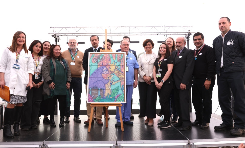 Hospital Luis Calvo Mackenna reconoce a la Clínica Uandes por acoger a más de 250 pacientes en programa de cirugías gratuitas