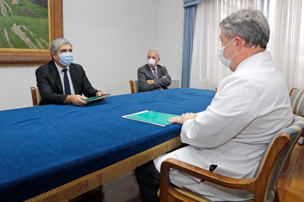 UdeC y S.S. Concepción suscriben acuerdo para instalar hospital de campaña en Campus Universitario