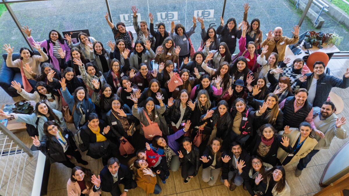 Programa de IncubaUdeC resultó finalista en reconocimiento iberoamericano por su trayectoria de apoyo al emprendimiento femenino de base tecnológica