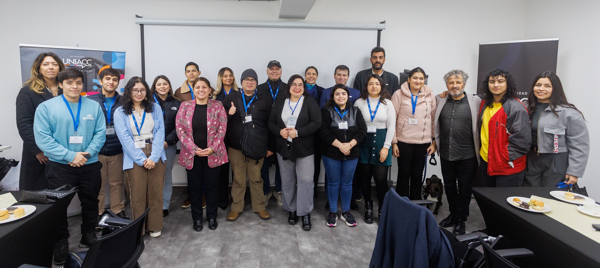 Alumni de la Facultad de Comunicaciones UNIACC se reúnen para fortalecer vínculos y generar nuevas redes profesionales