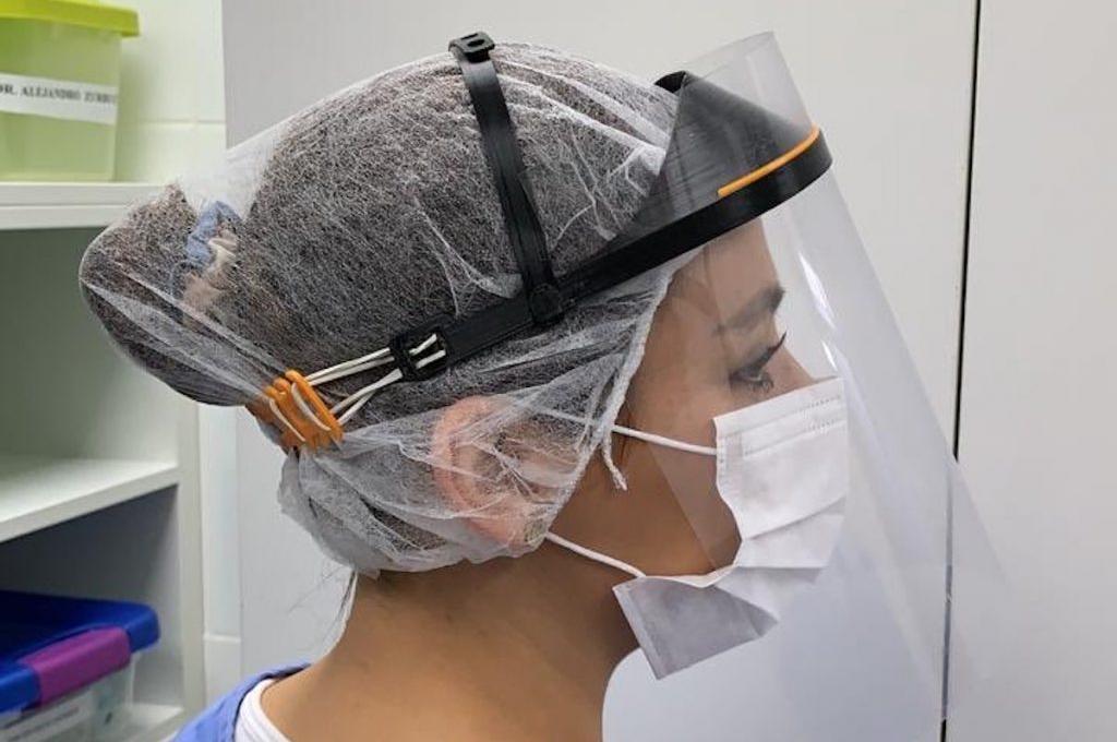 UdeC participa en impresión 3D de máscaras faciales para equipos de salud