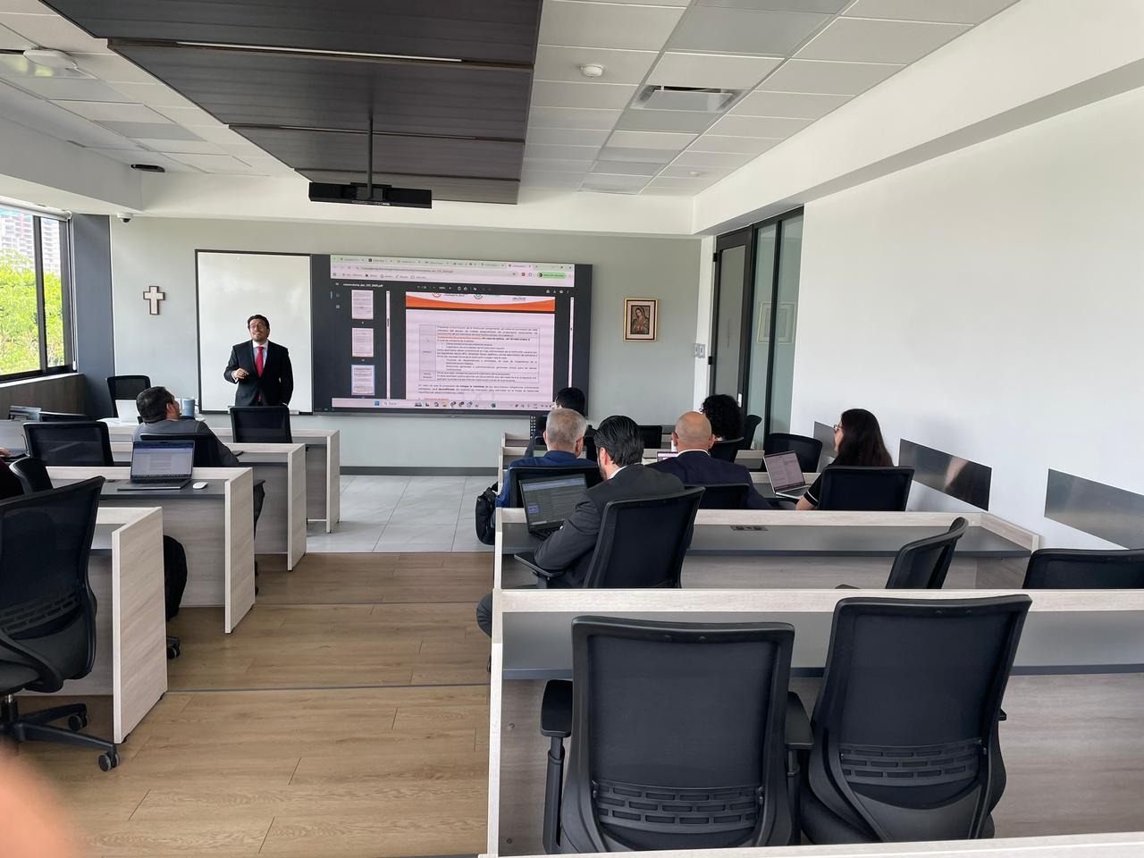 Impulsando la innovación en Jalisco: la UP fortalece la captación de fondos estatales