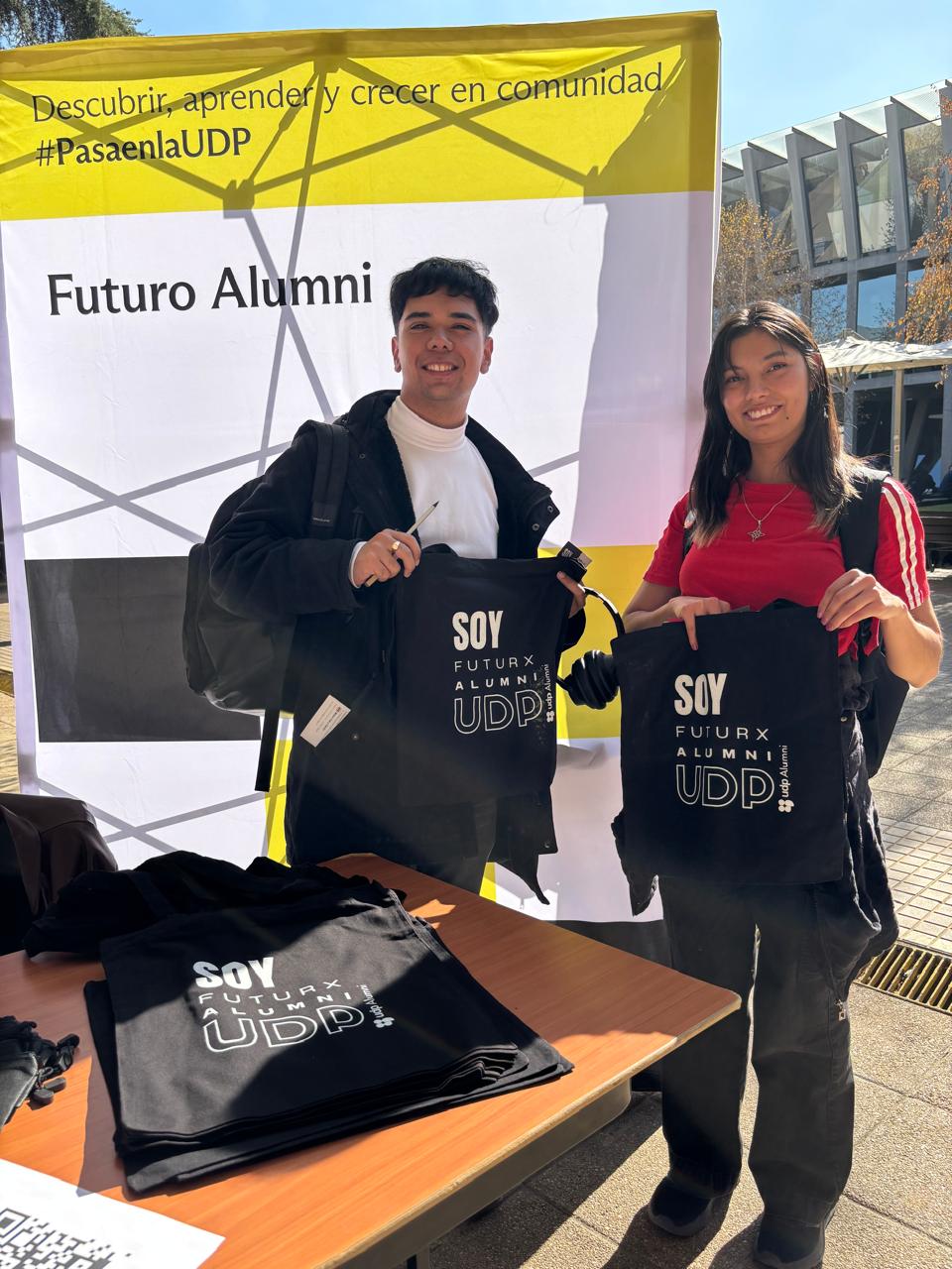 Futuro Alumni se hace presente en la Feria de Voluntariados 2026 de Psicología UDP