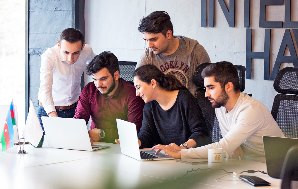 Estudiantes y egresados UPC podrán participar en la Hackathon BBVA 2026