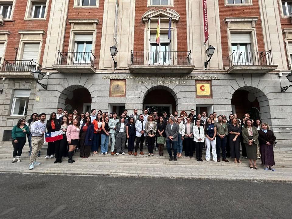 De la UdeC a España: Alumni Natalia Carrasco y su apuesta por la enfermería de práctica avanzada con la Beca Fundación Carolina