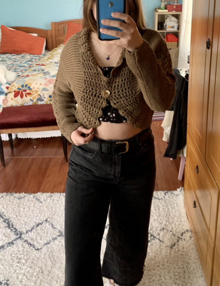 Chaleco de hilo cafe corto